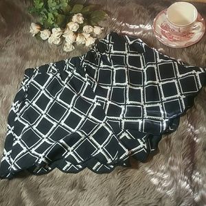 Like new Rue21 Scalloped bottom